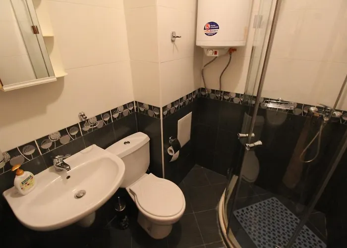 Ivory Cascadas Apartment